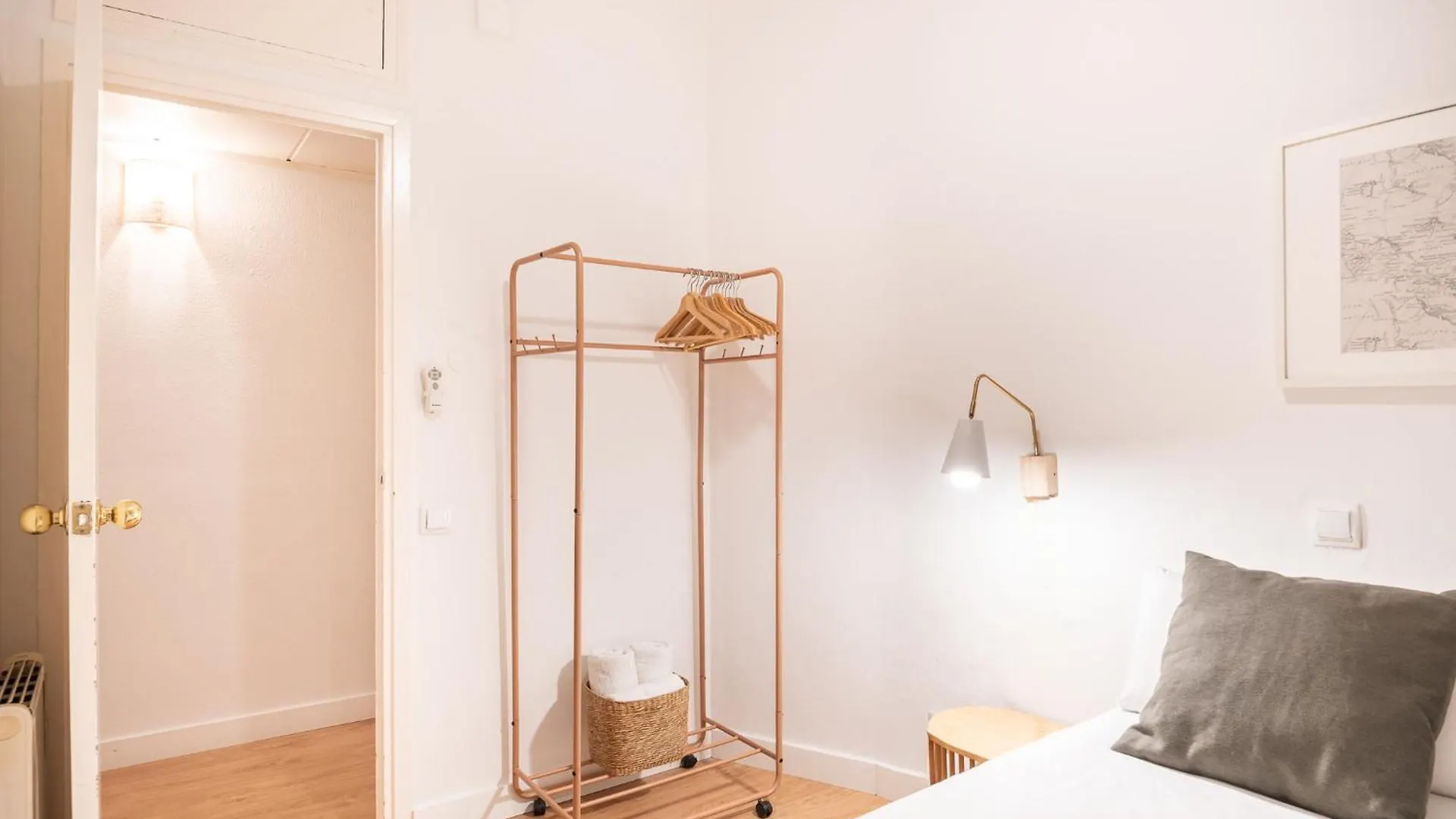 ברצלונה Comfortable Apt For Groups Next To Sagrada Familia דירה